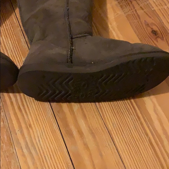 UGG boots - Picture 6 of 9